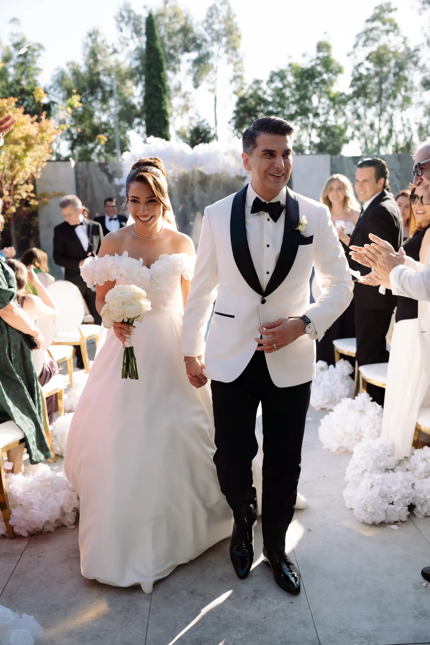Bride and groom with wedding party